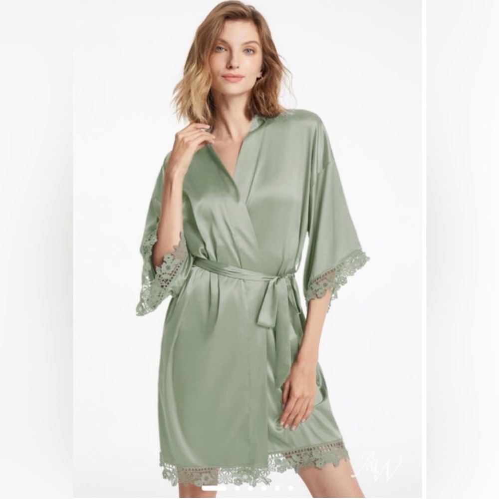 AW BRIDAL Sage Green Satin Robe, Women's S  Lace Trim For Bridesmaids & Bridal
